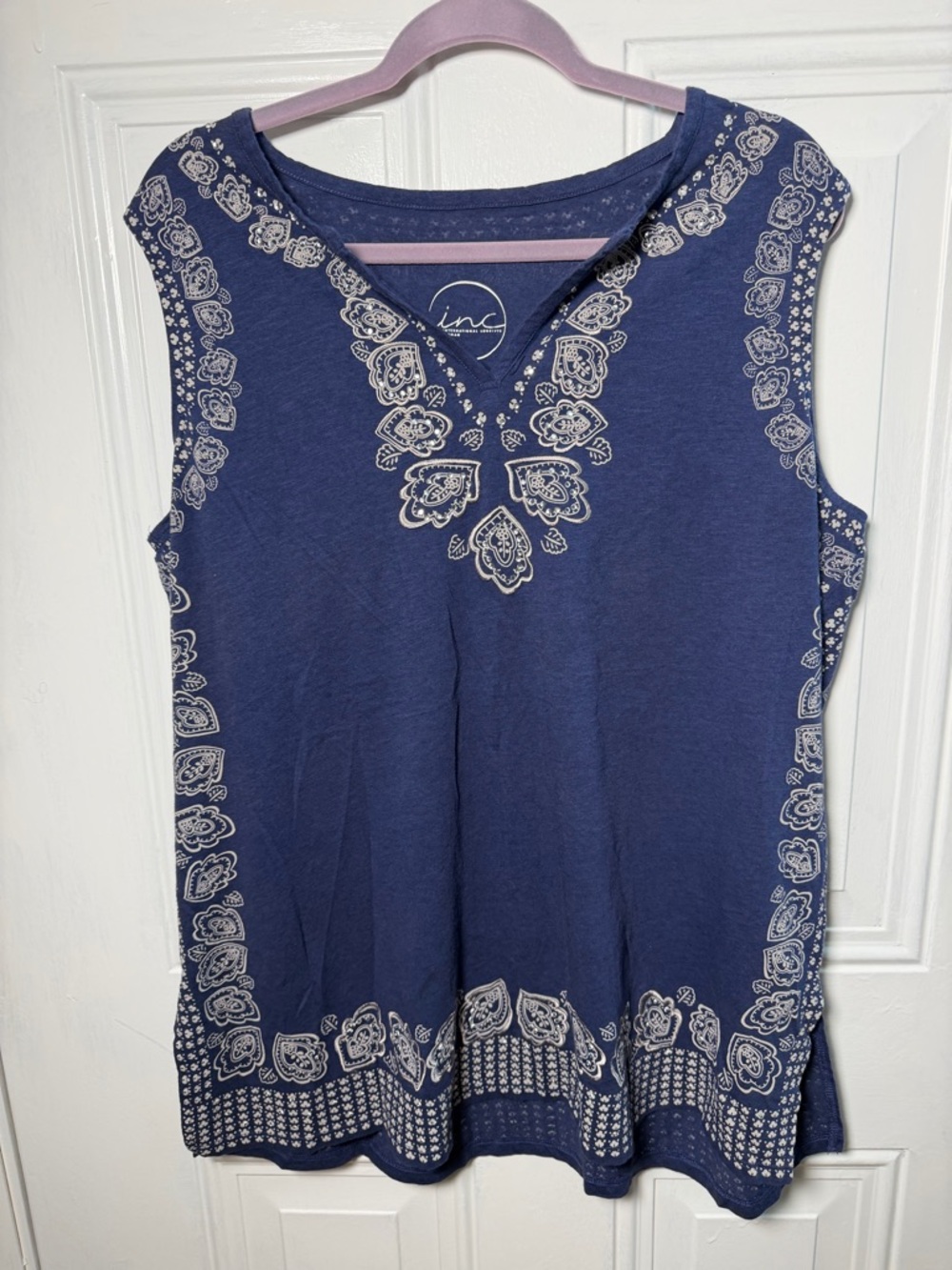 INC International Concepts Navy Blue Sleeveless V-Neck Bandana Print Tank
